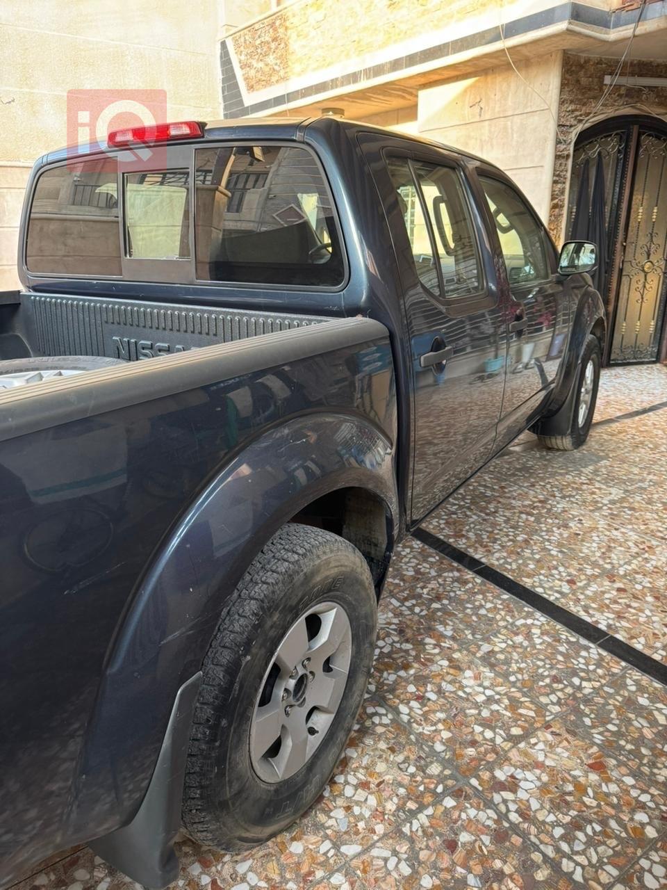 نيسان فرونتر